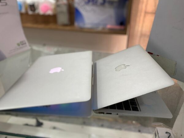 MacBook Air 2017 - Image 2